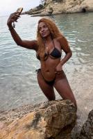 645913632: Chica busca chico en Ibiza