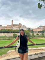 743037659: Chica busca chico en Lérida