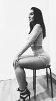 613758554: Chica busca chico en Barcelona