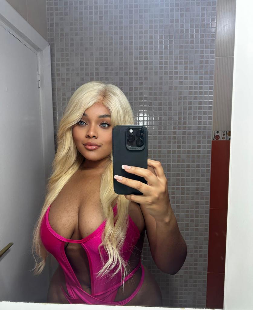 Chica busca chico en Almería: 