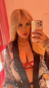 611222859: Chica busca chico en Sevilla