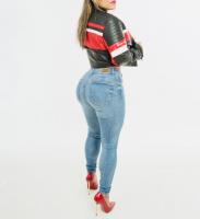 678747480: Chica busca chico en Ibiza