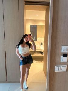 Chica busca chico en Almería: 