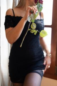 632054051: Chica busca chico en Sevilla