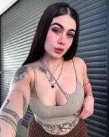 689855644: Chica busca chico en Barcelona