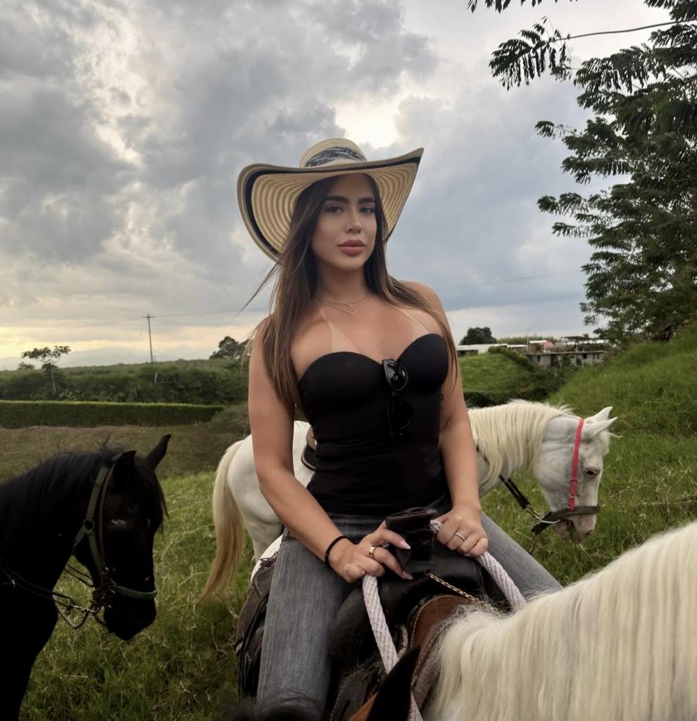 672898793: Chica busca chico en Alicante