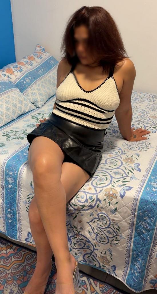 Chica busca chico en Granada: 