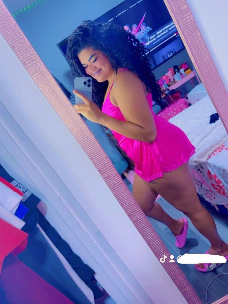 615562037: Chica busca chico en Cantabria