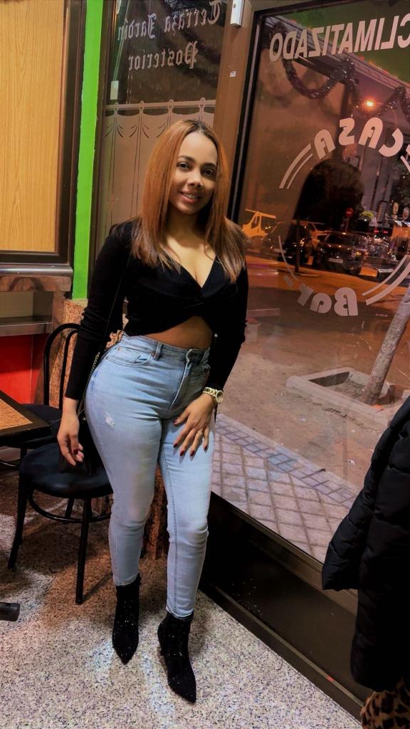 661103806: Chica busca chico en Badajoz