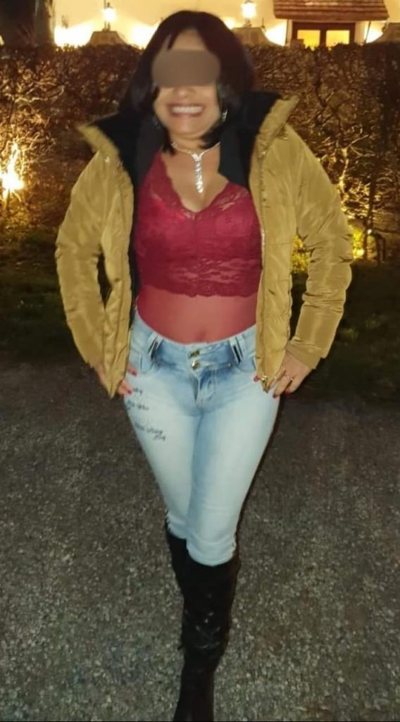 Chica busca chico en La Coruña: 