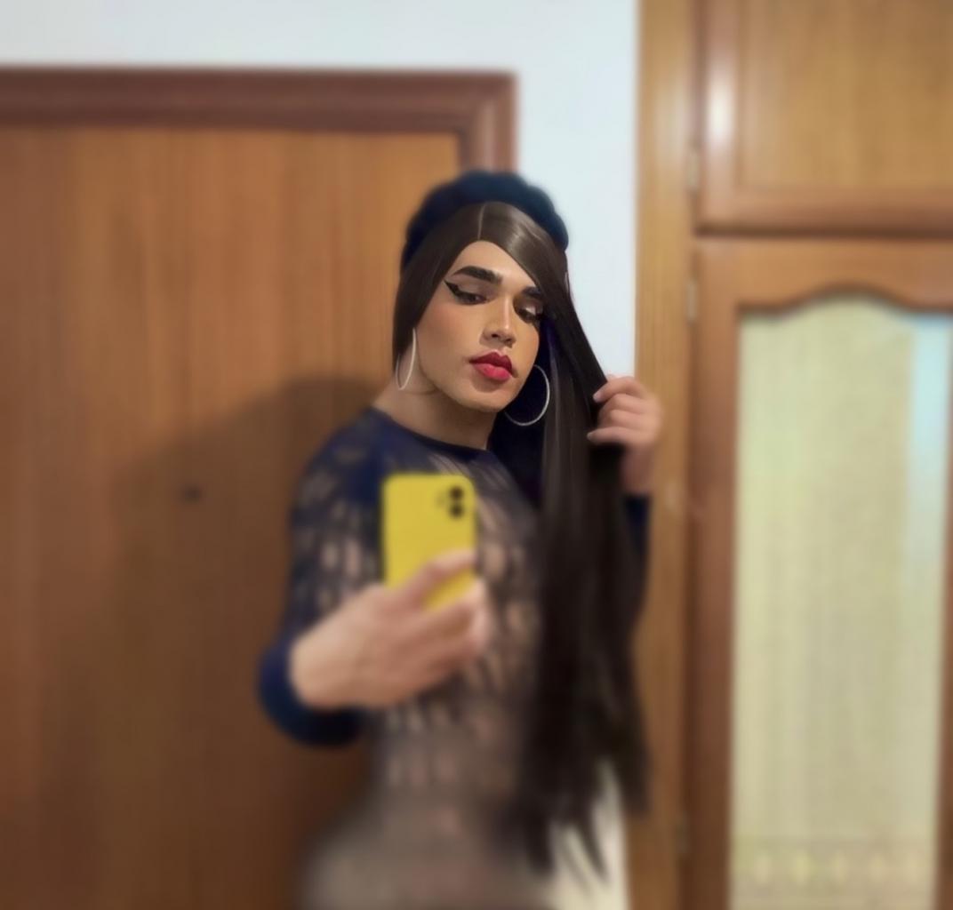 643884243: Travesti en Cantabria