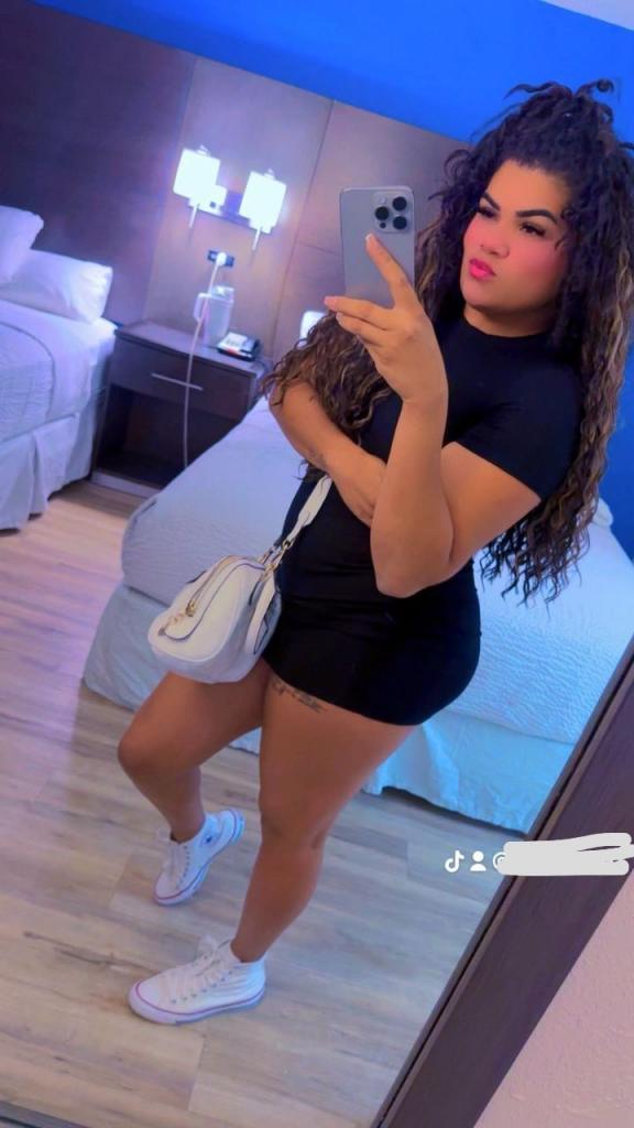 615562037: Chica busca chico en Cantabria