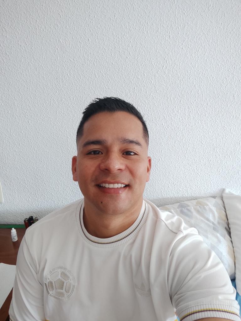 667892781: Chico busca chica en Castellón