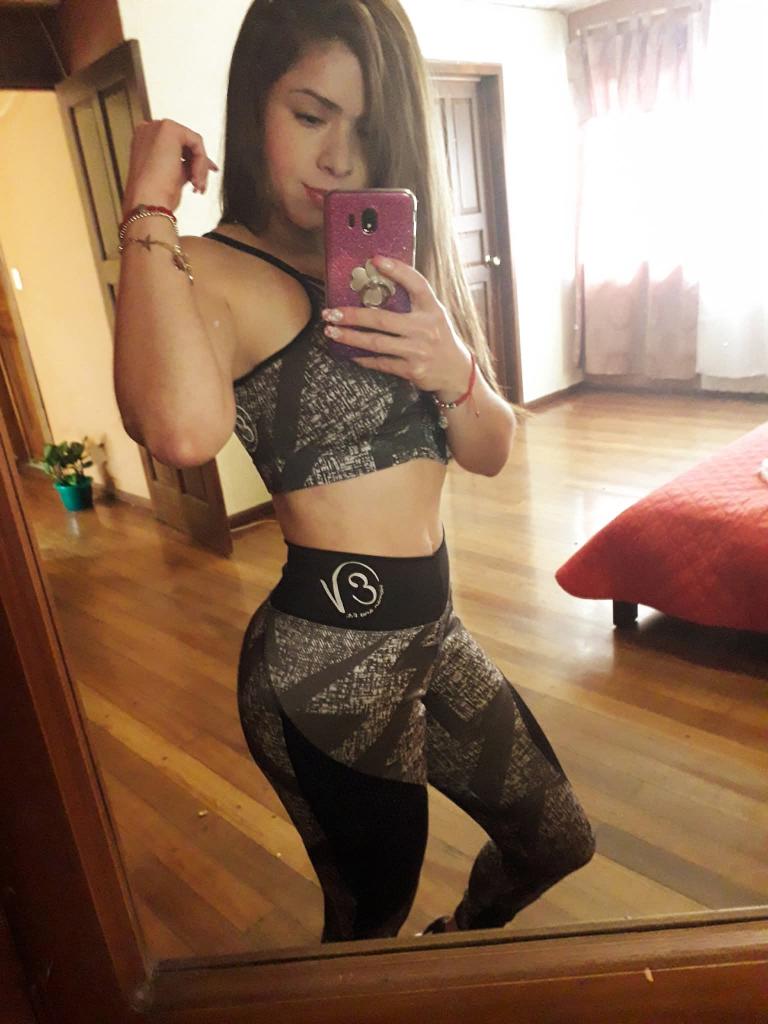 627040825: Chica busca chico en Cantabria