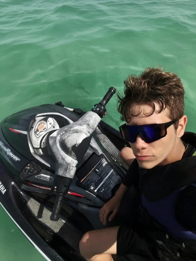 678427665: Chico busca chica en Granada