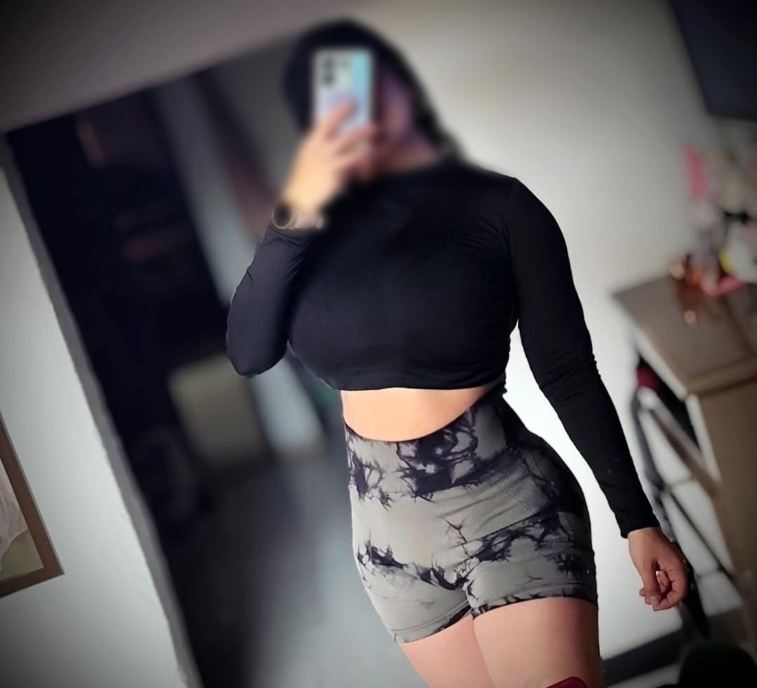 613435227: Chica busca chico en Navarra