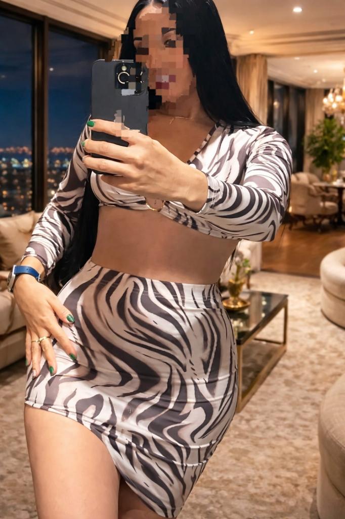 711269920: Chica busca chico en La Coruña