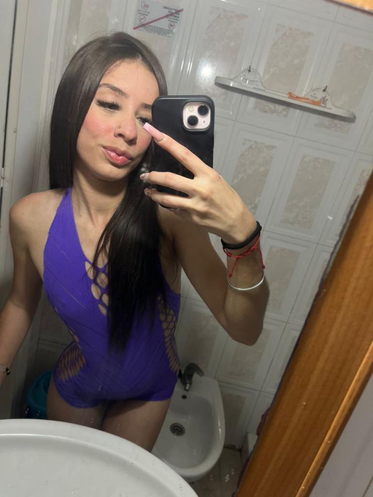 602676101: Chica busca chico en Almería