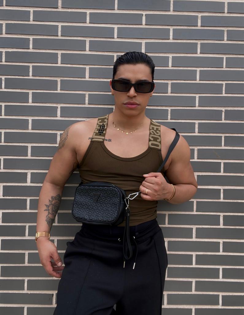 Chico busca chica en Madrid: 