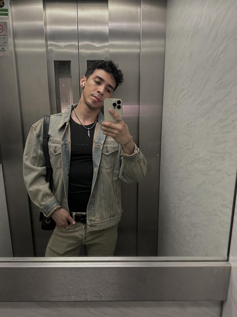 687204420: Chico busca chica en Barcelona