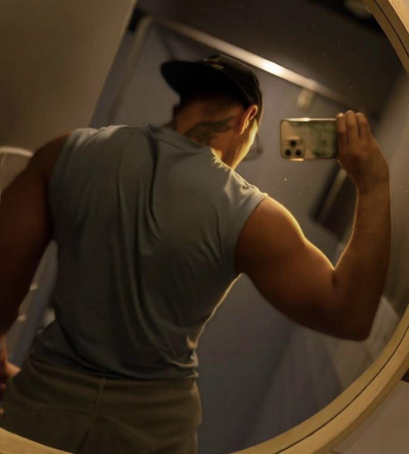 Chico busca chica en Alicante: 