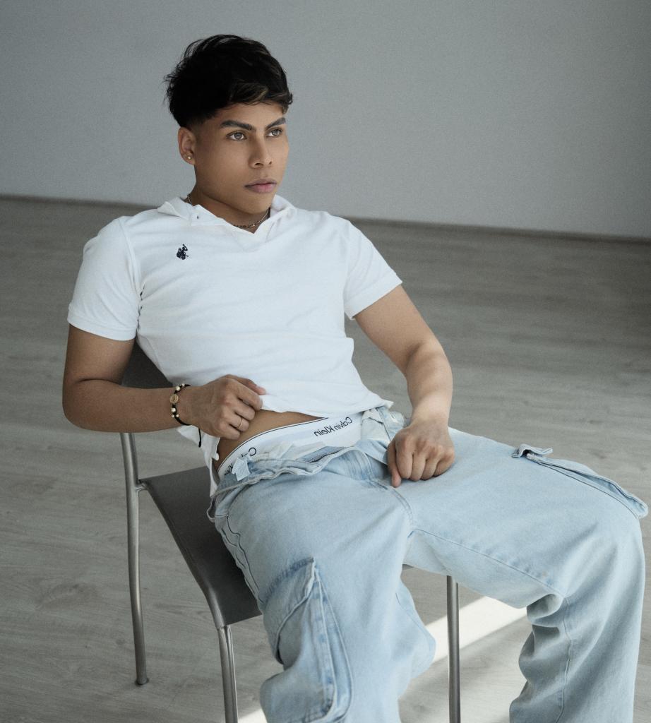 613108042: Chico busca chica en Barcelona