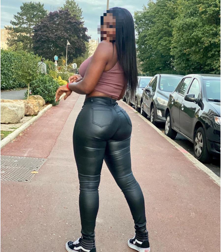 Chica busca chico en Sevilla: 