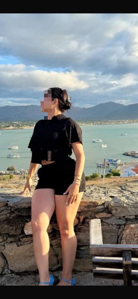 632958653: Chica busca chico en Málaga