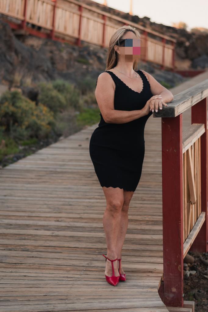 Chica busca chico en Tenerife: Chica busca chico