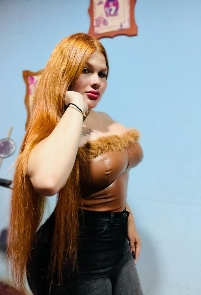 600497159: Chica busca chico en Sevilla