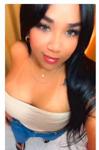 697751470: Chica busca chico en Granada