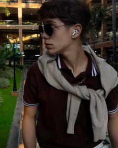 678427665: Chico busca chica en Granada