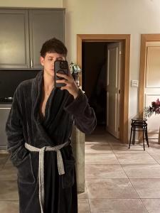 678427665: Chico busca chica en Granada