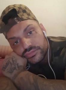 663298354: Chico busca chica en Valencia