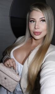 627507647: Chica busca chico en Cantabria