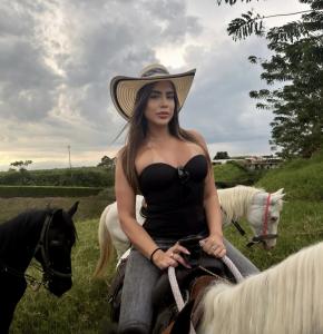 672898793: Chica busca chico en Alicante