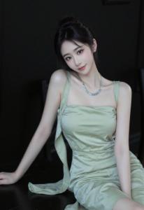 647138688: Chica busca chico en Barcelona