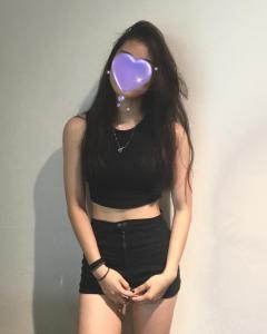 654689689: Chica busca chico en Madrid