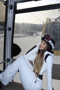 627507647: Chica busca chico en Cantabria