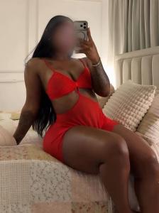 604246431: Chica busca chico en Asturias