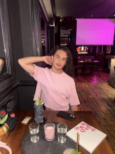 611272679: Chico busca chica en Alicante