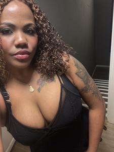 658852104: Chica busca chico en Gerona