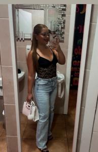 613543158: Chica busca chico en Valencia