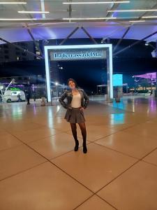 604236322: Chica busca chico en Valencia