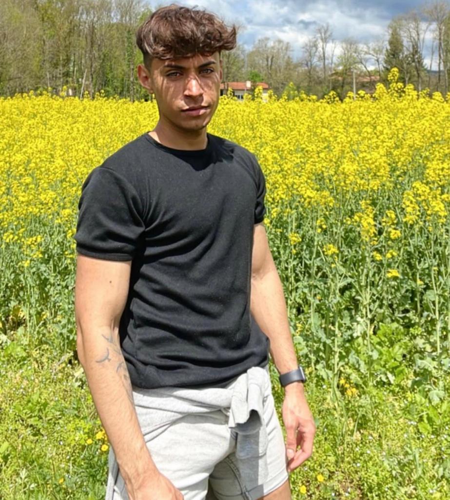 603122420: Chico busca chica en Barcelona