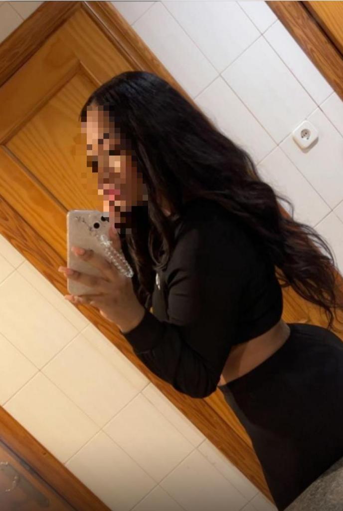 Chica busca chico en Cádiz: 