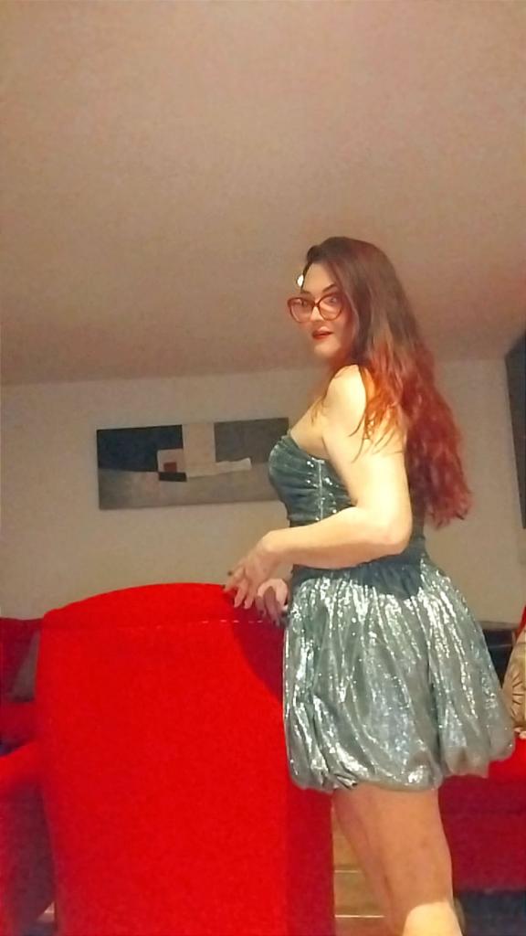 Chica busca chico en Alicante: 