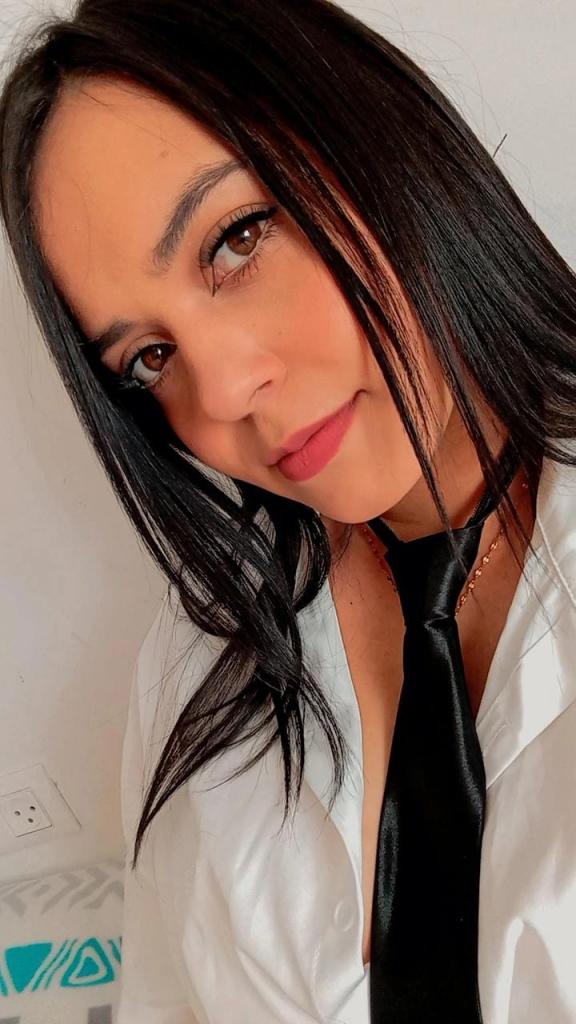 Chica busca chico en Granada: 