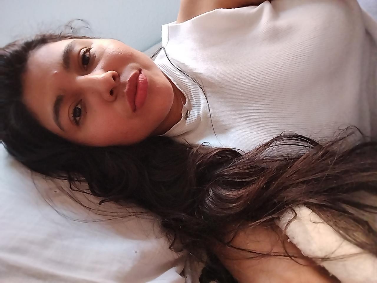 604236322: Chica busca chico en Valencia