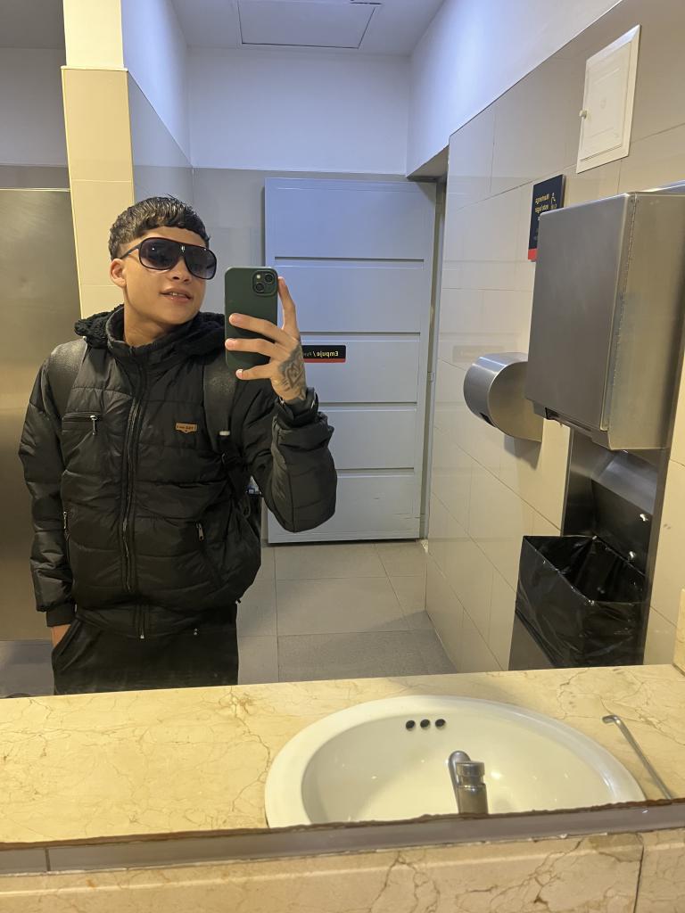 Chico busca chica en Asturias: 